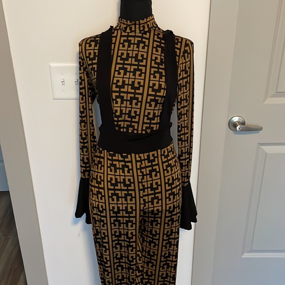 Brown and Black two piece set - Picture 5 of 8